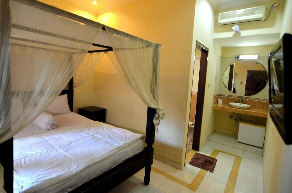 Guest house Lori Beach Inn Seminyak